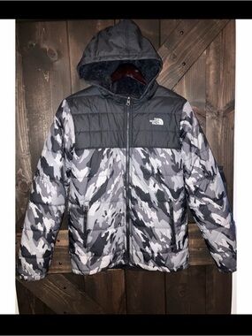 The North Face Kids Gray Black Camo Puffer Jacket with Hood